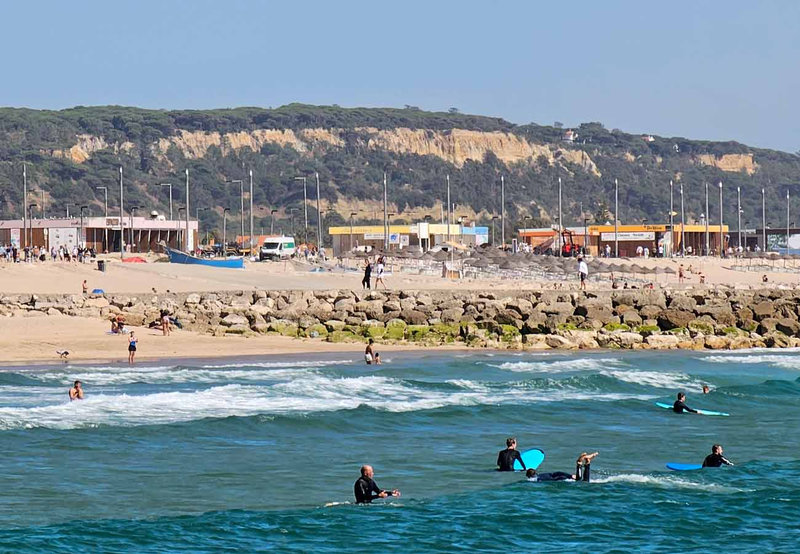 Airbnb occupancy in Costa da Caparica